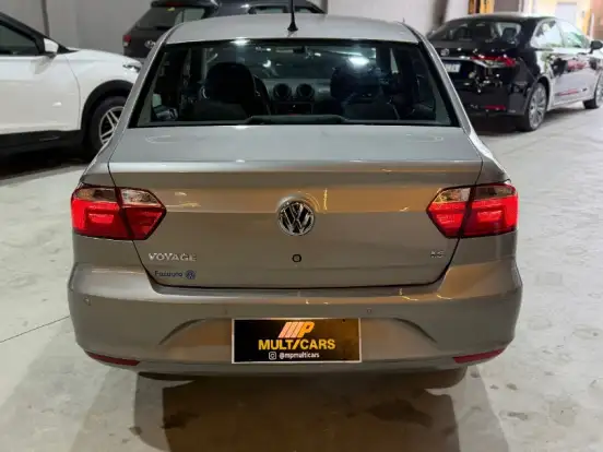 VOLKSWAGEN-VOYAGE-1.6 MI 8V FLEX 4P MANUAL VOLKSWAGEN-VOYAGE-2014