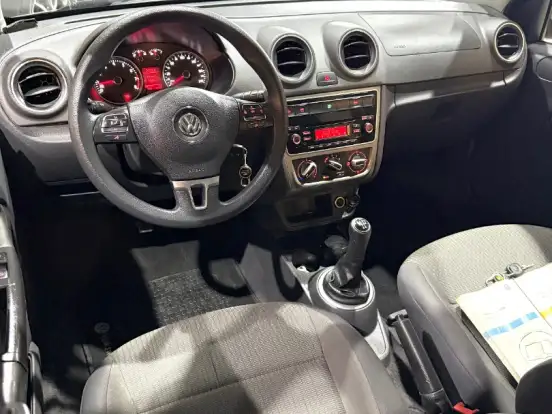 VOLKSWAGEN-VOYAGE-1.6 MI 8V FLEX 4P MANUAL VOLKSWAGEN-VOYAGE-2014