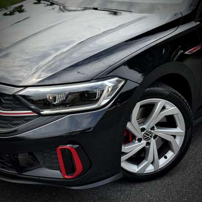 VOLKSWAGEN-JETTA-2023