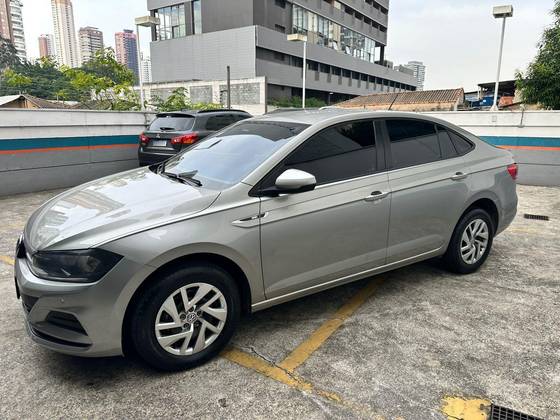 VOLKSWAGEN VIRTUS 1.6 MSI TOTAL FLEX AUTOMÁTICO