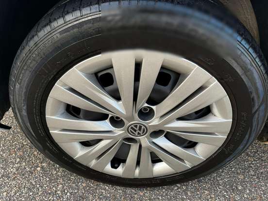 VOLKSWAGEN-VOYAGE-2022
