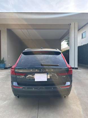 VOLVO-XC60-2018