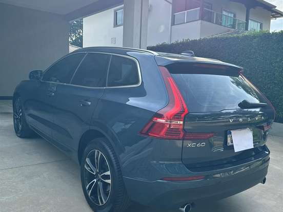 VOLVO-XC60-2.0 T5 GASOLINA MOMENTUM AWD GEARTRONIC VOLVO-XC60-2018