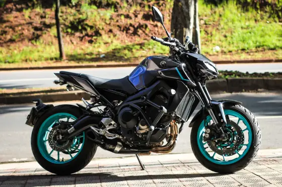 YAMAHA MT-09 YAMAHA MT-09