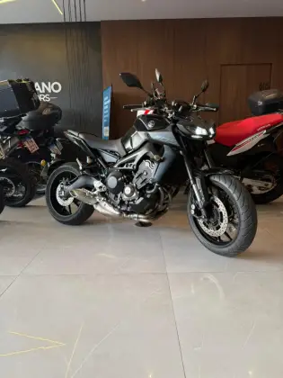 YAMAHA MT-09 