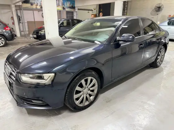 AUDI A4 2.0 TFSI ATTRACTION 180CV GASOLINA 4P MULTITRONIC