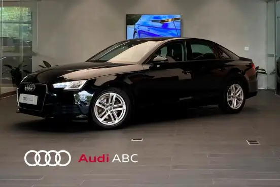 AUDI-A4-2019