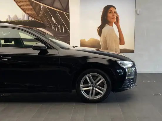 AUDI-A4-2.0 TFSI GASOLINA PRESTIGE S TRONIC AUDI-A4-2019