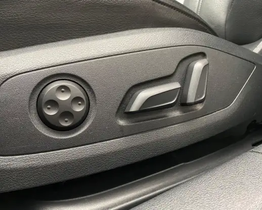 AUDI-A4-2019