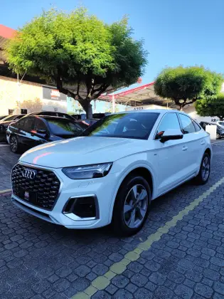 AUDI Q5 2.0 45 TFSI GASOLINA S LINE BLACK QUATTRO S TRONIC AUDI Q5 2.0 45 TFSI GASOLINA S LINE BLACK QUATTRO S TRONIC