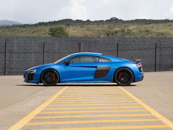 AUDI-R8-5.2 FSI COUPE PLUS QUATTRO V10 40V GASOLINA 2P S TRONIC AUDI-R8-2017