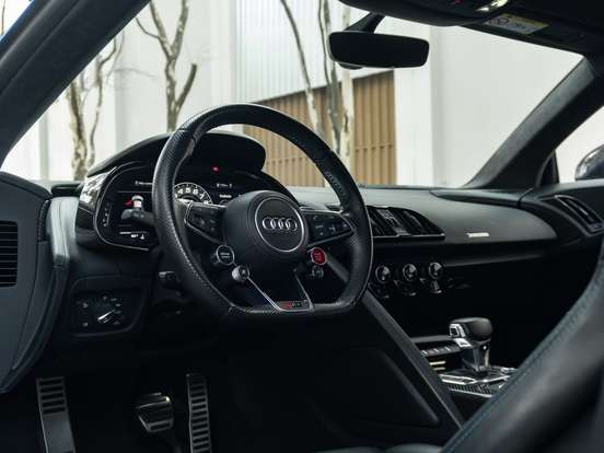 AUDI-R8-5.2 FSI COUPE PLUS QUATTRO V10 40V GASOLINA 2P S TRONIC AUDI-R8-2017