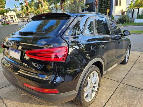 AUDI-Q3-2012