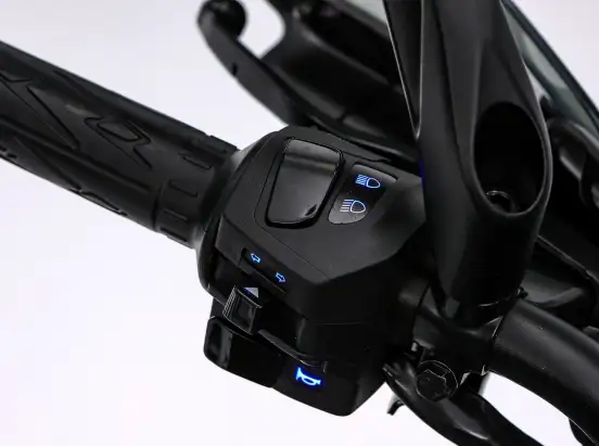 BAJAJ-DOMINAR 400-2025