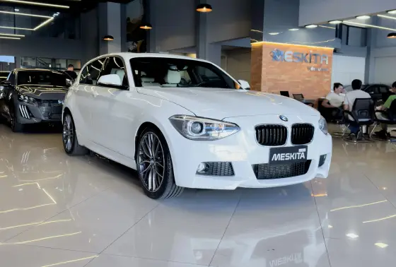 BMW 125i 2.0 M SPORT 16V GASOLINA 4P AUTOMÁTICO BMW 125i 2.0 M SPORT 16V GASOLINA 4P AUTOMÁTICO