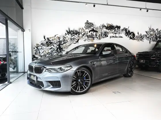 BMW M5 4.4 V8 TWIN POWER M XDRIVE STEPTRONIC BMW M5 4.4 V8 TWIN POWER M XDRIVE STEPTRONIC