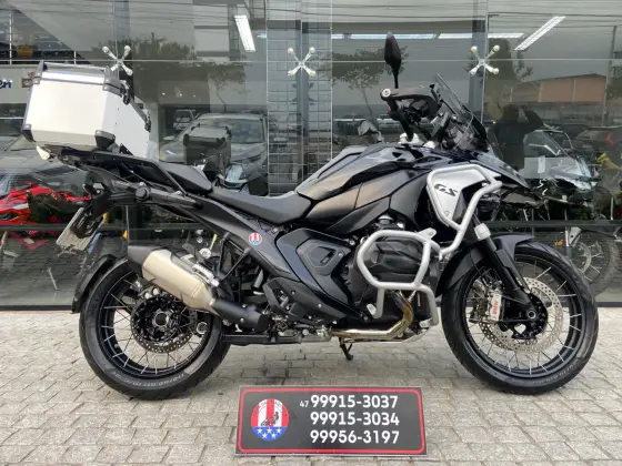 BMW R 1300 GS TRIPLE BLACK 