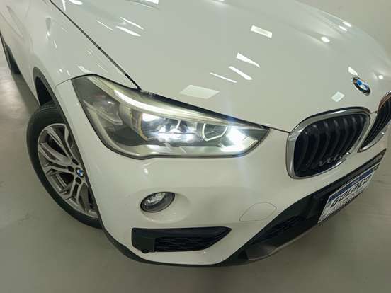 BMW-X1-2.0 16V TURBO ACTIVEFLEX SDRIVE20I X-LINE 4P AUTOMÁTICO BMW-X1-2019