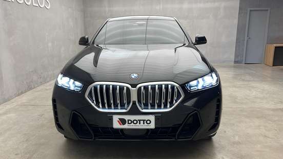 BMW-X6-2023