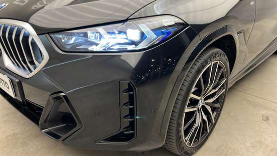 BMW-X6-2023