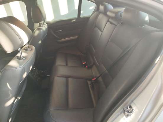 BMW-325i-2007