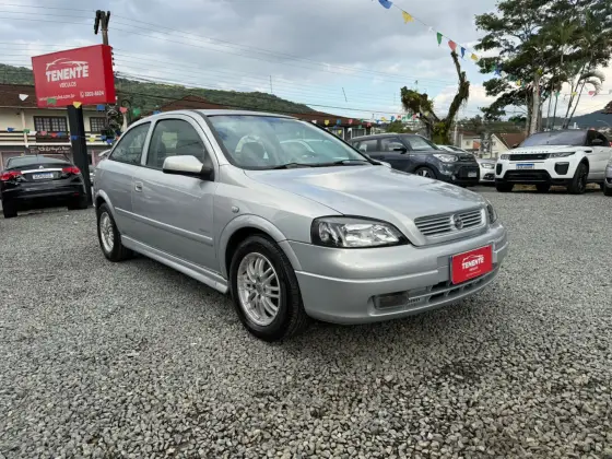 CHEVROLET ASTRA 2.0 MPFI SUNNY 8V GASOLINA 2P MANUAL CHEVROLET ASTRA 2.0 MPFI SUNNY 8V GASOLINA 2P MANUAL