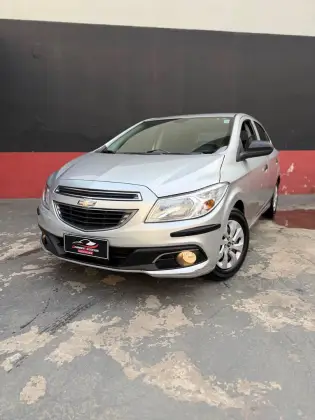 CHEVROLET ONIX 1.0 MPFI JOY 8V FLEX 4P MANUAL CHEVROLET ONIX 1.0 MPFI JOY 8V FLEX 4P MANUAL