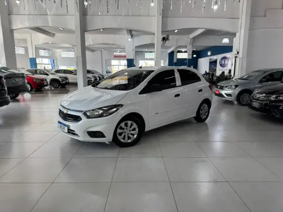 CHEVROLET ONIX 1.0 MPFI JOY 8V FLEX 4P MANUAL CHEVROLET ONIX 1.0 MPFI JOY 8V FLEX 4P MANUAL