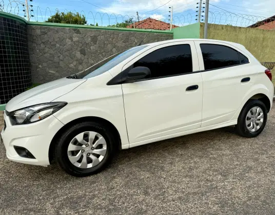 CHEVROLET ONIX 1.0 MPFI JOY 8V FLEX 4P MANUAL CHEVROLET ONIX 1.0 MPFI JOY 8V FLEX 4P MANUAL