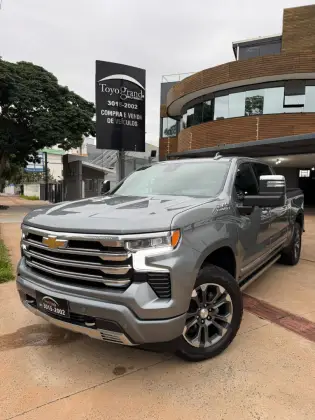 CHEVROLET SILVERADO 5.3 V8 GASOLINA 1500 HIGH COUNTRY 4X4 AUTOMÁTICO CHEVROLET SILVERADO 5.3 V8 GASOLINA 1500 HIGH COUNTRY 4X4 AUTOMÁTICO