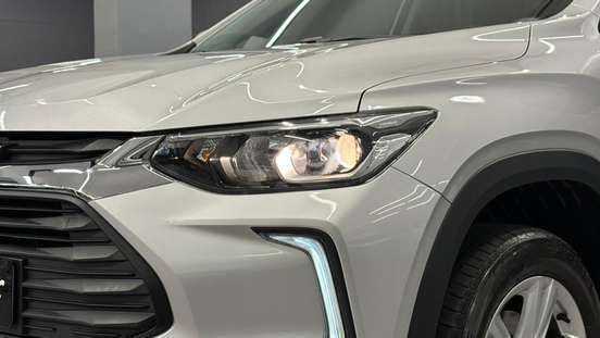 CHEVROLET-TRACKER-2022