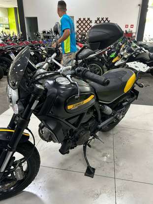 DUCATI-SCRAMBLER FULL THROTTLE-2016