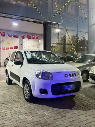 FIAT UNO 1.0 EVO VIVACE 8V FLEX 2P MANUAL FIAT UNO 1.0 EVO VIVACE 8V FLEX 2P MANUAL