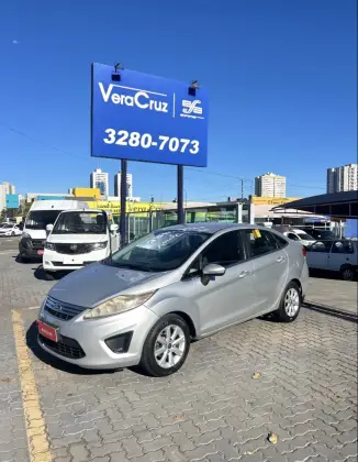 FORD FIESTA 1.6 MPI SEDAN 8V FLEX 4P MANUAL FORD FIESTA 1.6 MPI SEDAN 8V FLEX 4P MANUAL