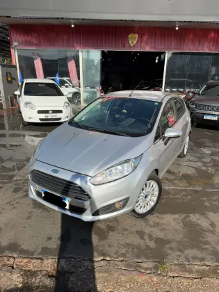 FORD FIESTA 1.6 TITANIUM HATCH 16V FLEX 4P MANUAL FORD FIESTA 1.6 TITANIUM HATCH 16V FLEX 4P MANUAL