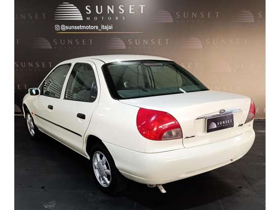 FORD-MONDEO-2.0 CLX 16V GASOLINA 4P AUTOMÁTICO FORD-MONDEO-1997
