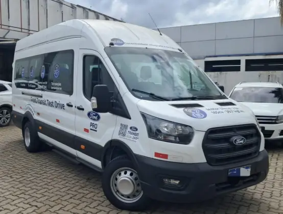 FORD TRANSIT 2.0 ECOBLUE DIESEL MINIBUS 17+1 L4H3 MANUAL