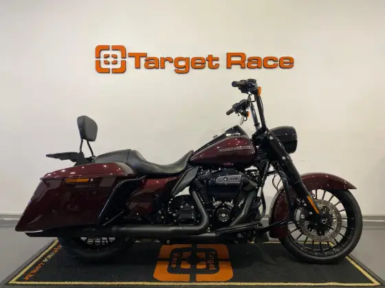 HARLEY-DAVIDSON ROAD KING SPECIAL 