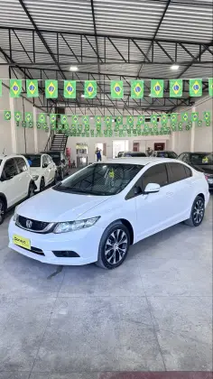 HONDA CIVIC 2.0 LXR 16V FLEX 4P AUTOMÁTICO HONDA CIVIC 2.0 LXR 16V FLEX 4P AUTOMÁTICO