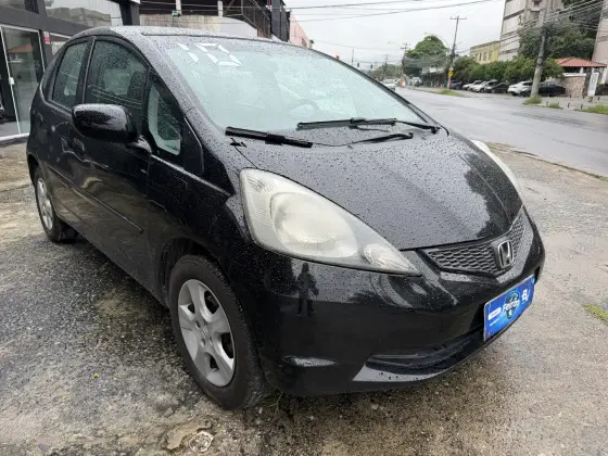 HONDA FIT 1.4 LX 16V FLEX 4P MANUAL HONDA FIT 1.4 LX 16V FLEX 4P MANUAL