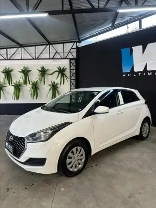 HYUNDAI HB20 1.0 COMFORT PLUS 12V FLEX 4P MANUAL HYUNDAI HB20 1.0 COMFORT PLUS 12V FLEX 4P MANUAL