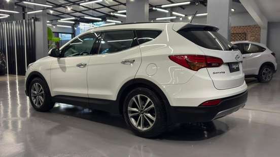 HYUNDAI-SANTA FÉ-3.3 MPFI 4X4 7 LUGARES V6 270CV GASOLINA 4P AUTOMÁTICO HYUNDAI-SANTA FÉ-2014
