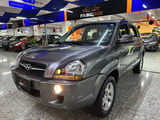 HYUNDAI TUCSON 2.0 MPFI GLS TOP 16V 143CV 2WD FLEX 4P AUTOMÁTICO
