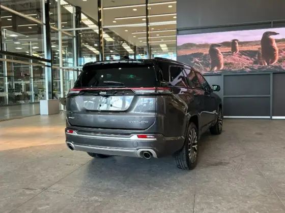 JEEP COMMANDER 1.3 T270 TURBO MHEV OVERLAND AT6 JEEP COMMANDER 1.3 T270 TURBO MHEV OVERLAND AT6