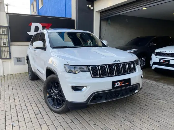 JEEP GRAND CHEROKEE 3.0 LIMITED 4X4 V6 24V TURBO DIESEL 4P AUTOMÁTICO JEEP GRAND CHEROKEE 3.0 LIMITED 4X4 V6 24V TURBO DIESEL 4P AUTOMÁTICO