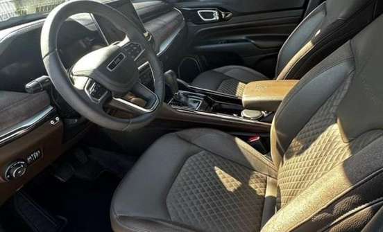 JEEP-COMMANDER-2022