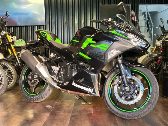 KAWASAKI NINJA 400 KAWASAKI NINJA 400