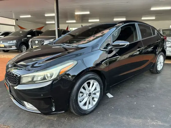 KIA CERATO 1.6 SX 16V FLEX 4P AUTOMÁTICO KIA CERATO 1.6 SX 16V FLEX 4P AUTOMÁTICO