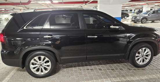 KIA-SORENTO-2014