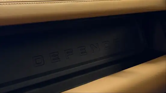 LAND ROVER-DEFENDER-2024